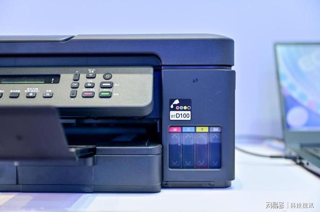 墨多功能一体机闪耀2025上海车展pg电子模拟器电脑版兄弟携彩色喷(图11)
